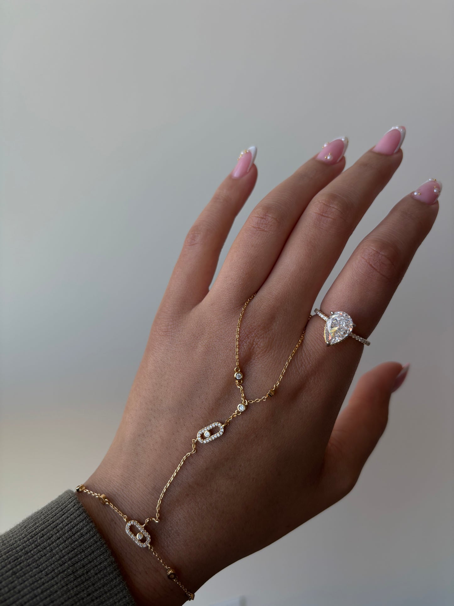 Amara Hand Chain - Gold