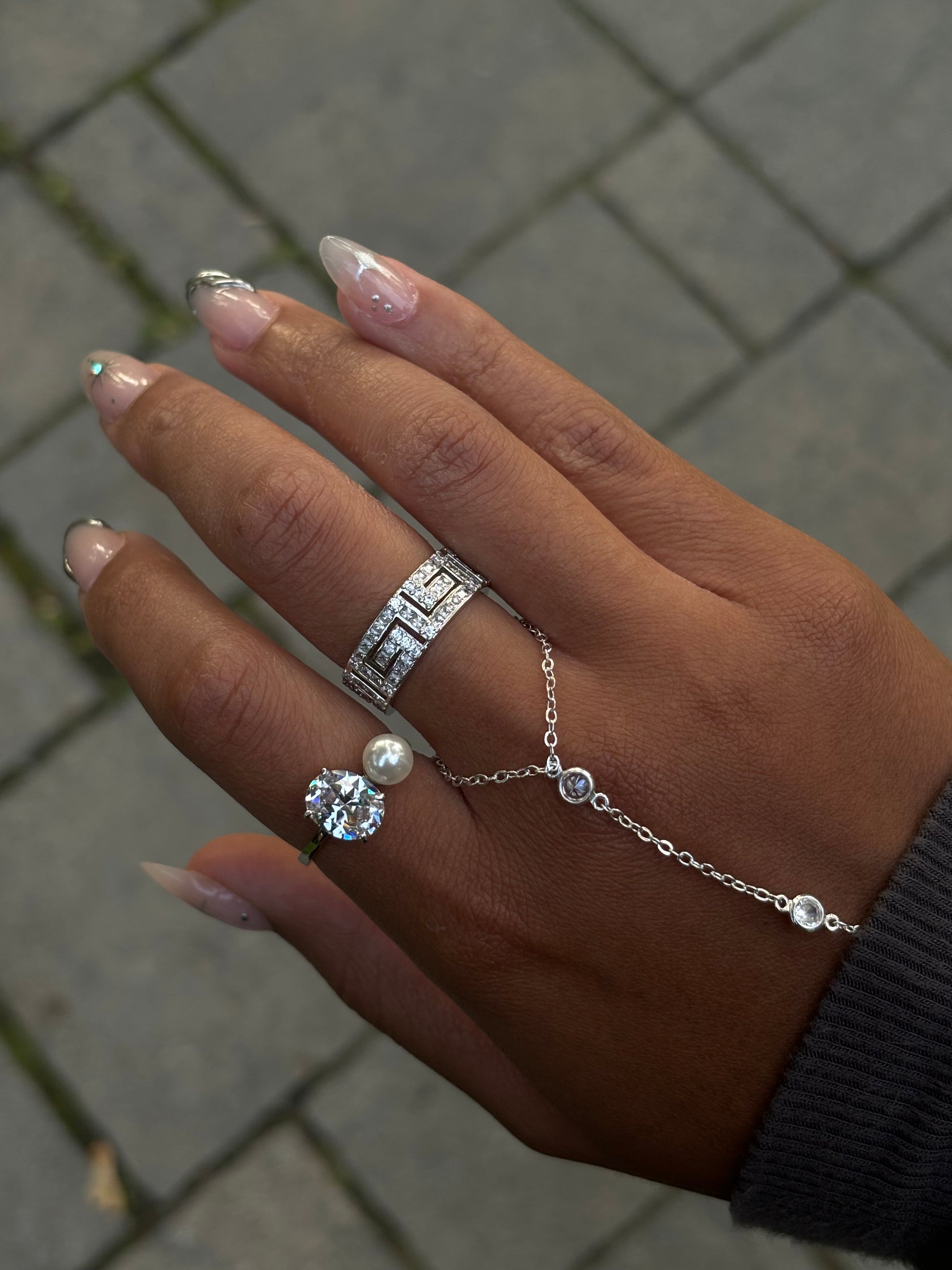 Ariana Grande Moissanite And Pearl Ring Pearl Engagement Ariana